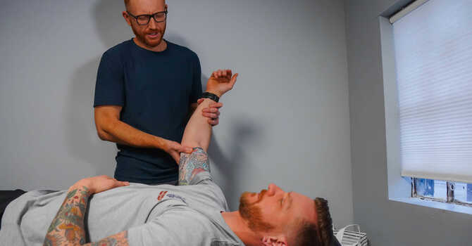 JOINT MOBLIZATION AND MANIPULATION